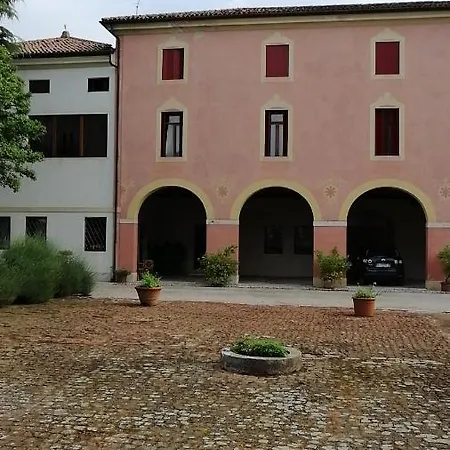 Oda ve Kahvaltı Il Selese